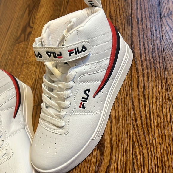 Fila sneakers new - Picture 2 of 5